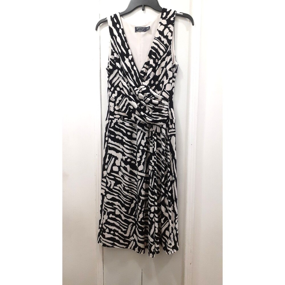 American Living Sheath Dress SZ 8 Geometic Print White Black Faux Wrap V Neck